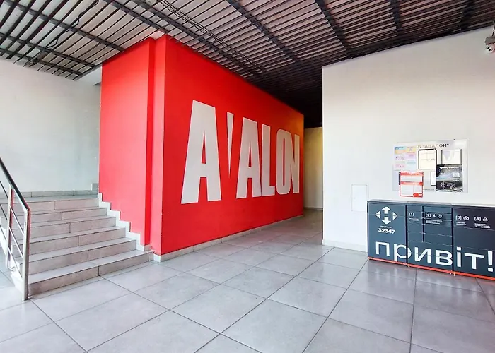 Monro Apartment